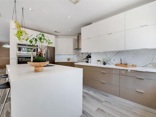 Home for sale at 8527 NW 111th Ct - photo 5705476