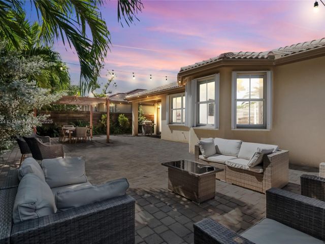 Home for sale at 8527 NW 111th Ct - photo 5705488