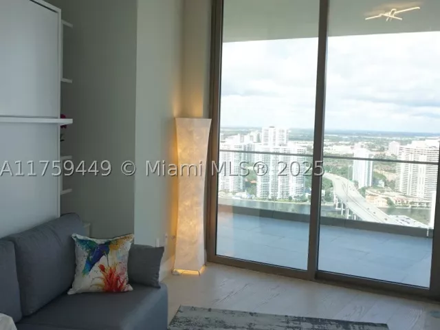 2-bedroom condo for sale in Sunny Isles Beach - 18975 SE Collins Ave 3405 - MondialRealty