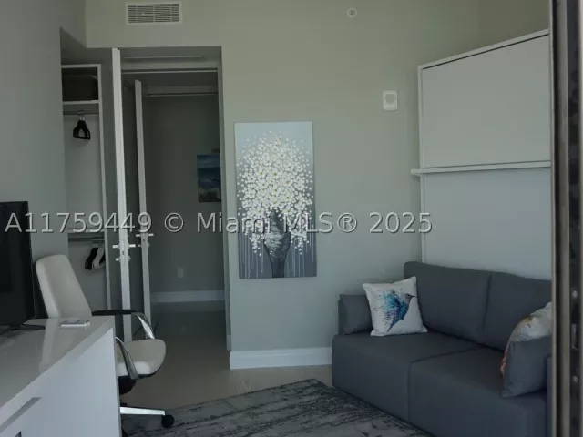 2-bedroom condo for sale in Sunny Isles Beach - 18975 SE Collins Ave 3405 - MondialRealty