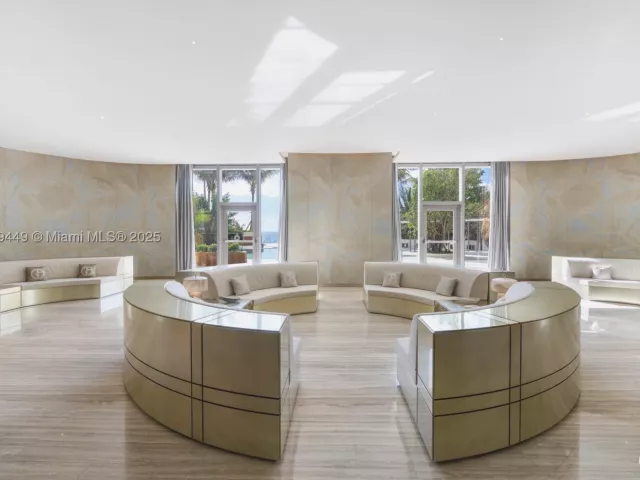 2-bedroom condo for sale in Sunny Isles Beach - 18975 SE Collins Ave 3405 - MondialRealty