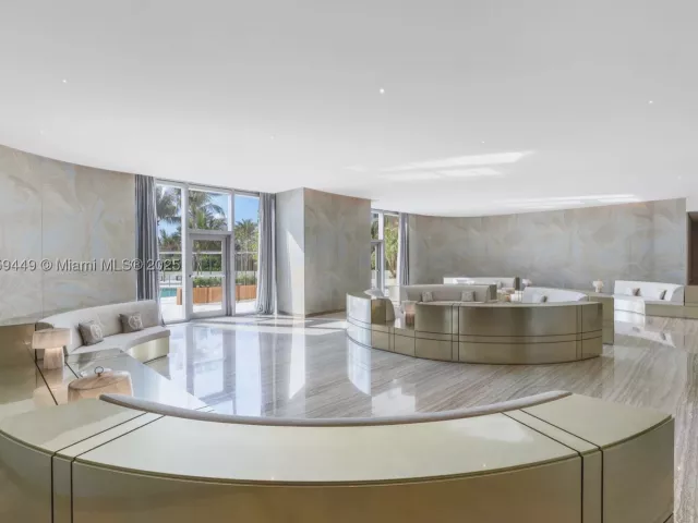 2-bedroom condo for sale in Sunny Isles Beach - 18975 SE Collins Ave 3405 - MondialRealty