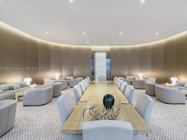2-bedroom condo for sale in Sunny Isles Beach - 18975 SE Collins Ave 3405 - MondialRealty