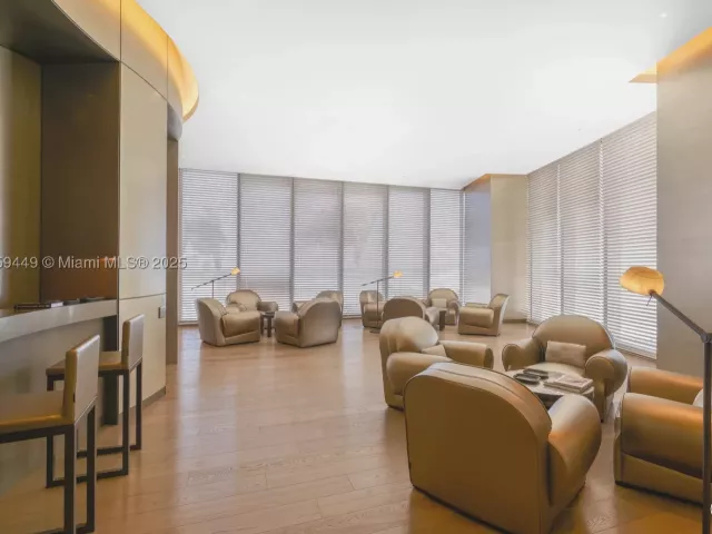 2-bedroom condo for sale in Sunny Isles Beach - 18975 SE Collins Ave 3405 - MondialRealty