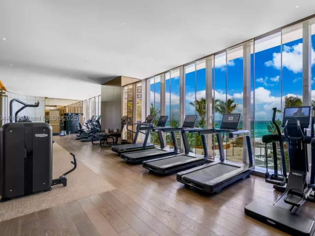 2-bedroom condo for sale in Sunny Isles Beach - 18975 SE Collins Ave 3405 - MondialRealty