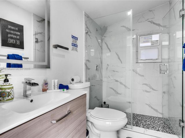 Home for sale at 231 NW 44th St - photo 5992917