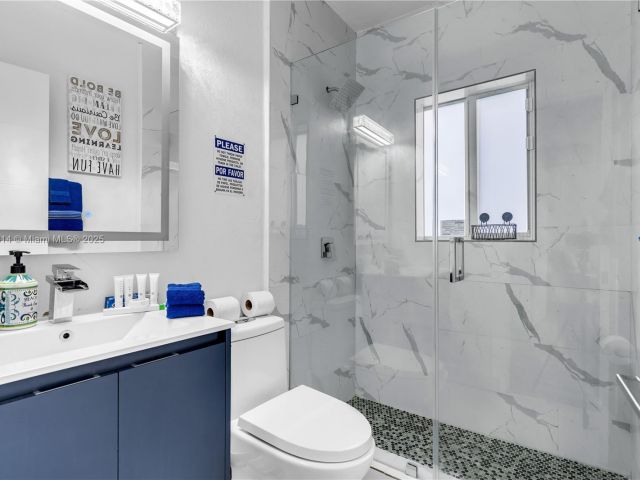 Home for sale at 231 NW 44th St - photo 5992921