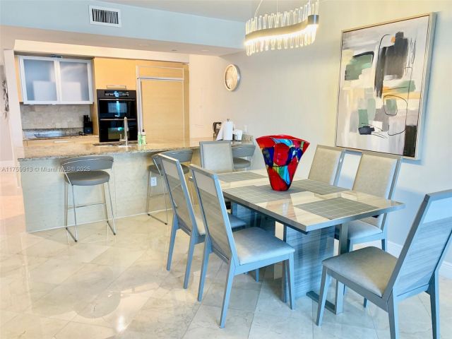 Apartment for rent  Unit #1503 - photo 5672546