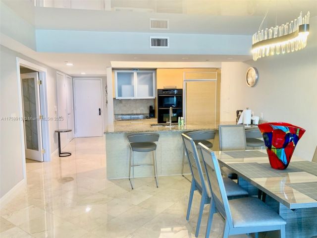 Apartment for rent  Unit #1503 - photo 5672547