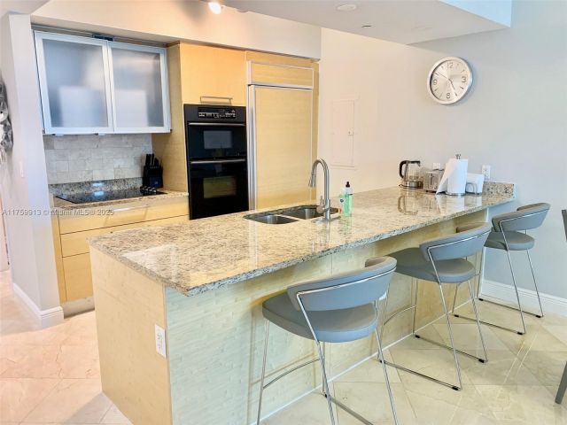 Apartment for rent  Unit #1503 - photo 5672548