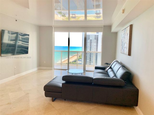 Apartment for rent  Unit #1503 - photo 5672553