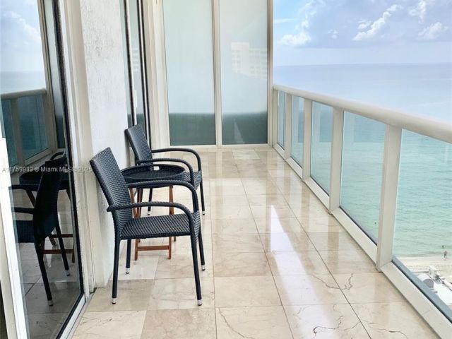 Apartment for rent  Unit #1503 - photo 5672556