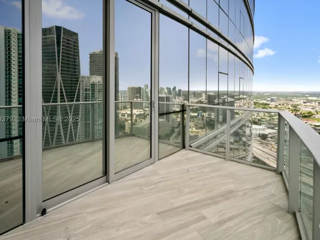 2-bedroom condo for sale in Miami - 851 NE 1st Ave 4203 - MondialRealty