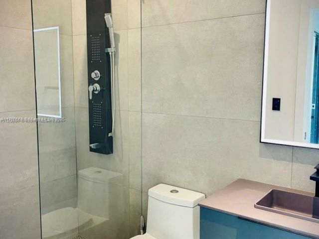 Home for sale at 19600 NE 19th Ave - photo 5885605