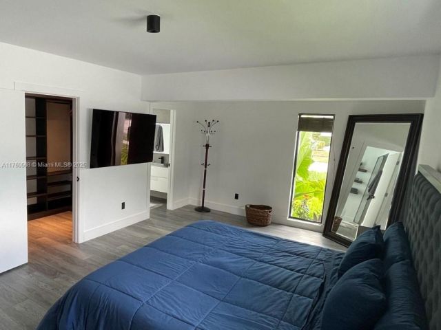 Home for sale at 19600 NE 19th Ave - photo 5885608