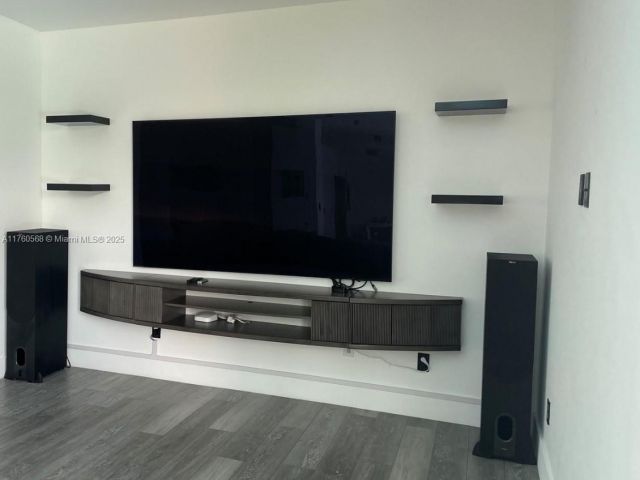 Home for sale at 19600 NE 19th Ave - photo 5885611