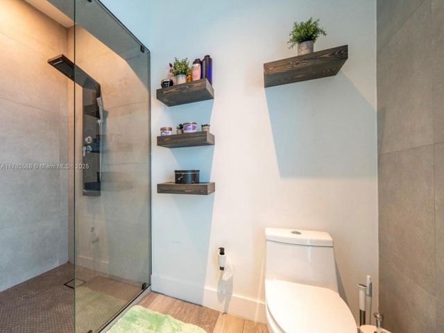 Home for sale at 19600 NE 19th Ave - photo 5956164