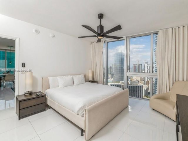 Apartment for rent  Unit #3704 - photo 5615806