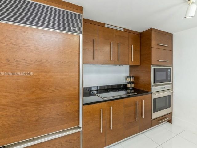 Apartment for rent  Unit #3704 - photo 5615810