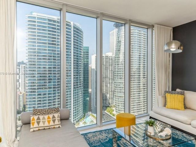 Apartment for rent  Unit #3704 - photo 5615816