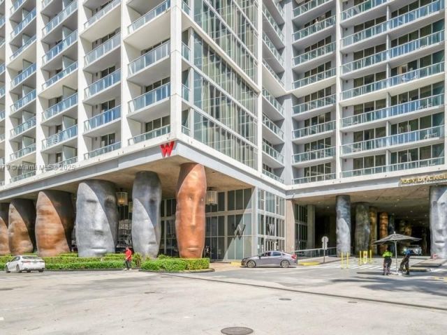 Apartment for rent  Unit #3704 - photo 5615820