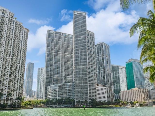 Apartment for rent  Unit #3704 - photo 5615823