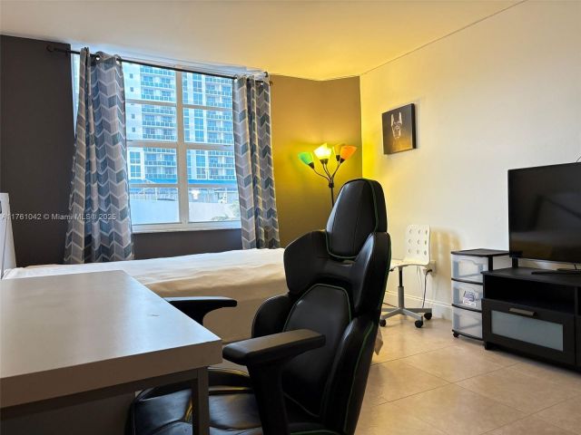 2-bedroom condo for rent in Hallandale Beach - 1965 S Ocean Dr 2F - MondialRealty