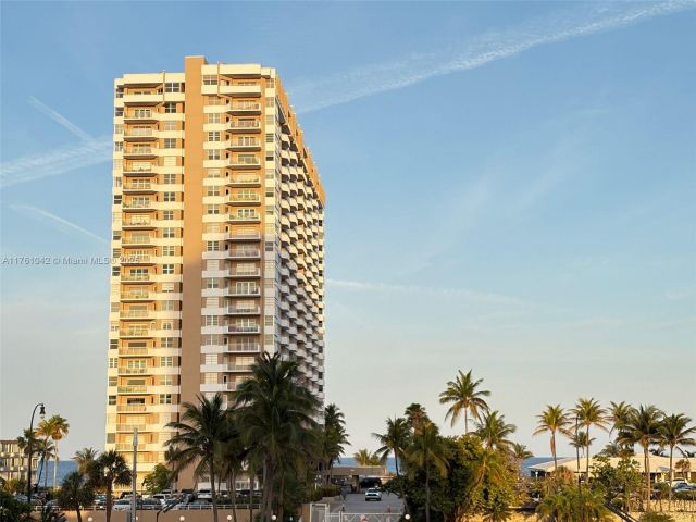 2-bedroom condo for rent in Hallandale Beach - 1965 S Ocean Dr 2F - MondialRealty