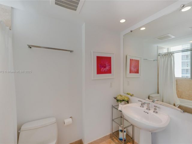 Apartment for sale  Unit #3311 - photo 5617718