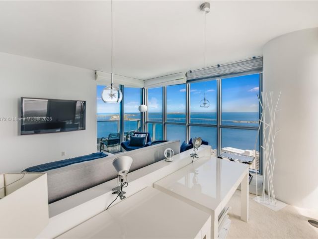 Apartment for sale  Unit #3311 - photo 5617731