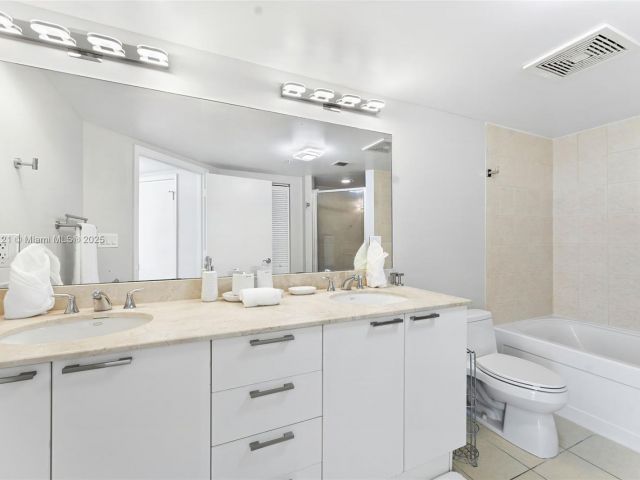 Apartment for rent  Unit #2810 - photo 5856163