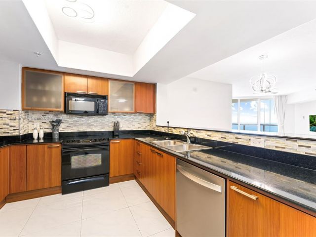 Apartment for rent  Unit #2810 - photo 5856165