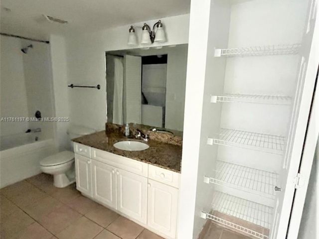 Apartment for sale  Unit #1507 - photo 6168195