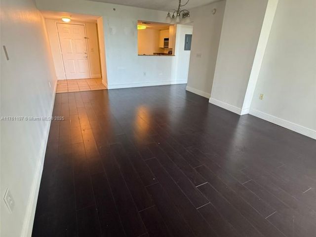 Apartment for sale  Unit #1507 - photo 6168199