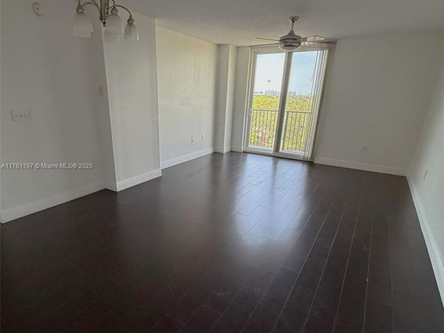 Apartment for sale  Unit #1507 - photo 6168201