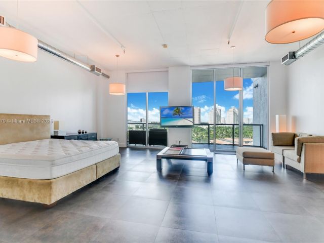 Apartment for sale  Unit #818 - photo 5563848