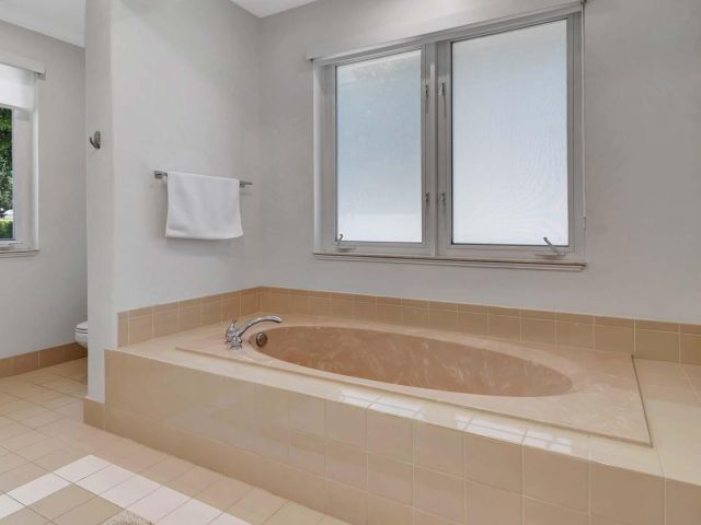 Home for rent at 514 NW 13th Street - photo 5757318