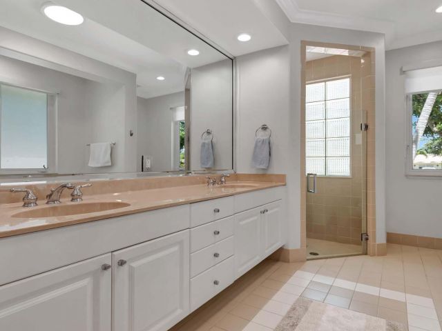 Home for rent at 514 NW 13th Street - photo 5757319