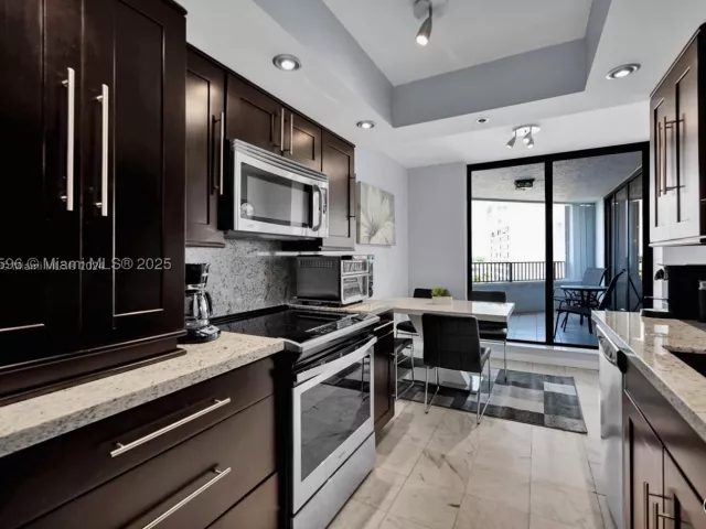 2-bedroom condo for sale in Hallandale Beach - 300 Three Islands Blvd 108 - MondialRealty