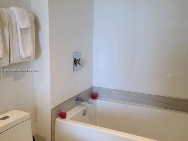 Apartment for rent  Unit #R3309 - photo 5628120