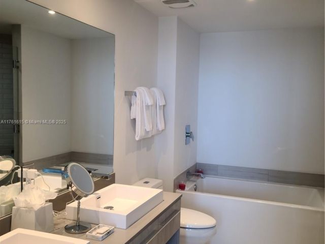 Apartment for rent  Unit #R3309 - photo 5628121