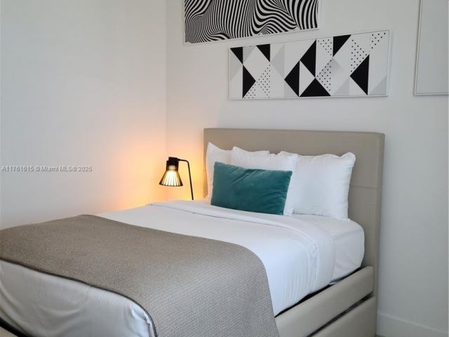 Apartment for rent  Unit #R3309 - photo 5628124