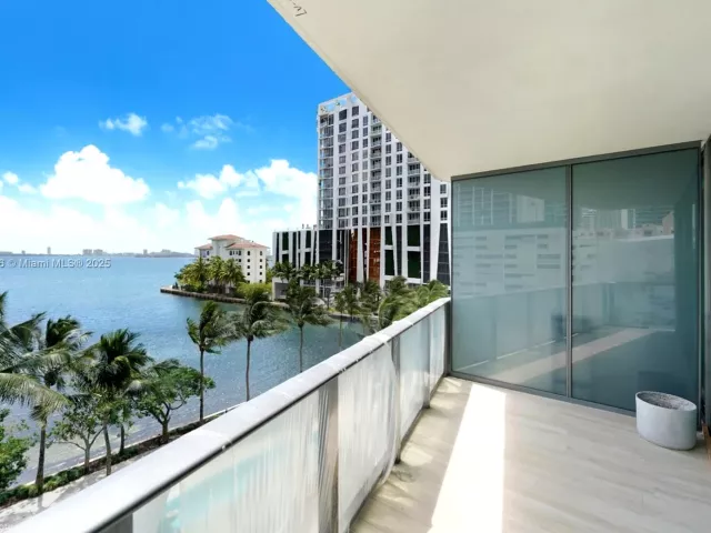 2-bedroom condo for sale in Miami -  - MondialRealty