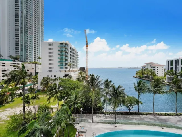 2-bedroom condo for sale in Miami -  - MondialRealty