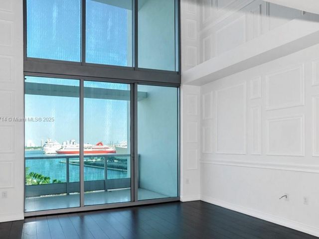 Apartment for rent  Unit #909 - photo 6225947