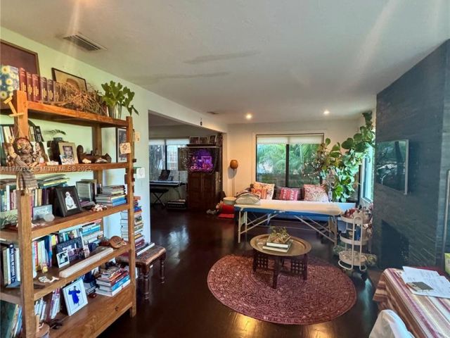 Home for sale at 7020 NE 5th Ave - photo 6239291