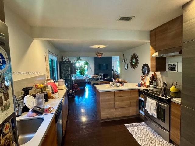 Home for sale at 7020 NE 5th Ave - photo 6239294