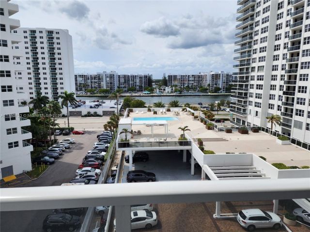 Apartment for sale  Unit #708S - photo 5736046
