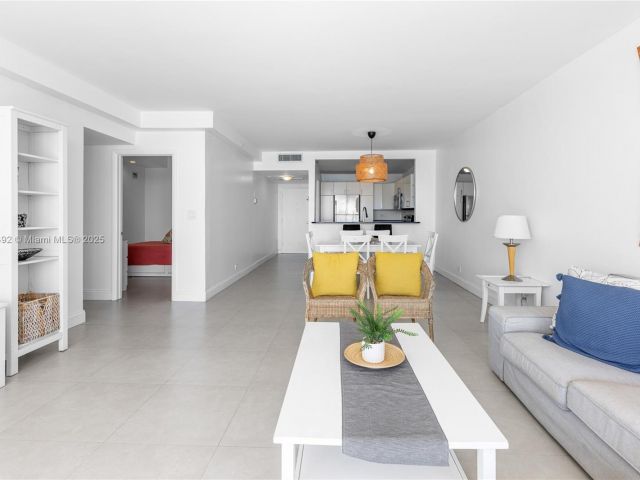 Apartment for sale  Unit #812 - photo 5691113