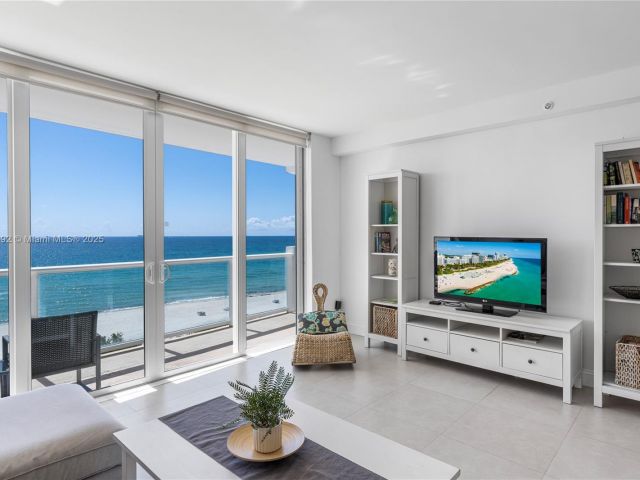 Apartment for sale  Unit #812 - photo 5691121